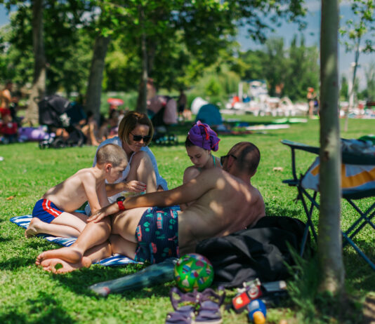 Kamaszokkal nyaralni? A kemping jobb ötlet lehet, mint gondolnád