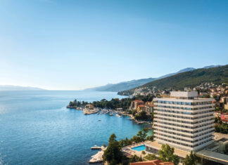 Egy merész álomból az Adria ikonikus szállodája – 60 éves a Hotel Ambasador