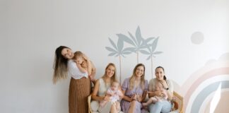 Rosszul alszik a babád? Te is elfáradtál? – Íme, öt tanács a szakértőtől, ami megoldást hozhat
